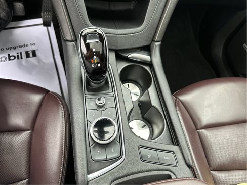 Certified 2023 Cadillac XT6 Premium Luxury AWD/4WD image 17