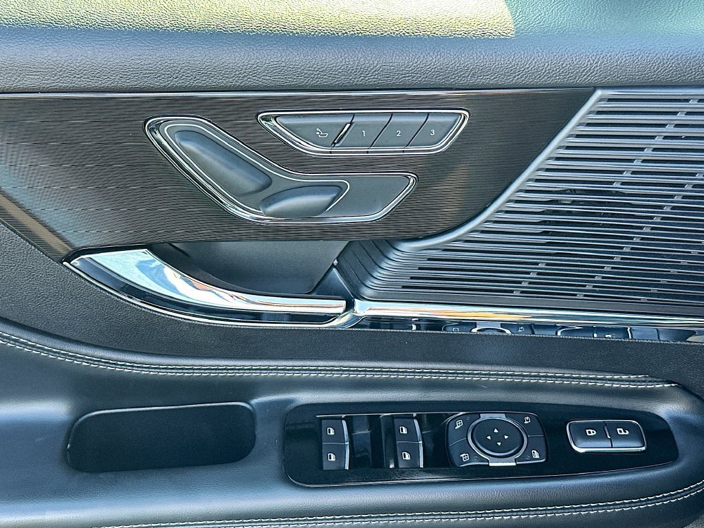 Certified 2022 Lincoln Corsair FWD image 21