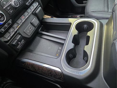 Used 2022 GMC Sierra 1500 Denali w/ Denali Premium Package image 25