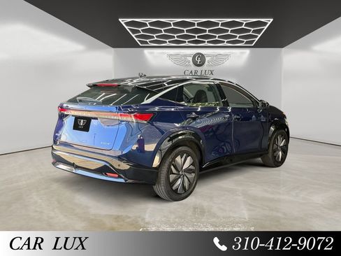 Used 2024 Nissan Ariya FWD image 5