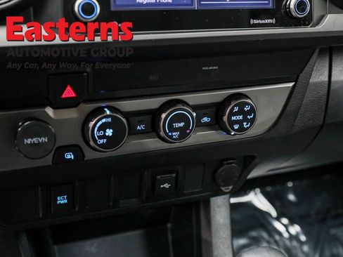 Used 2022 Toyota Tacoma SR w/ SR Convenience Package image 20
