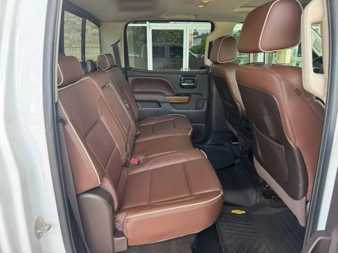 Used 2015 Chevrolet Silverado 2500 High Country w/ Duramax Plus Package AWD/4WD image 20