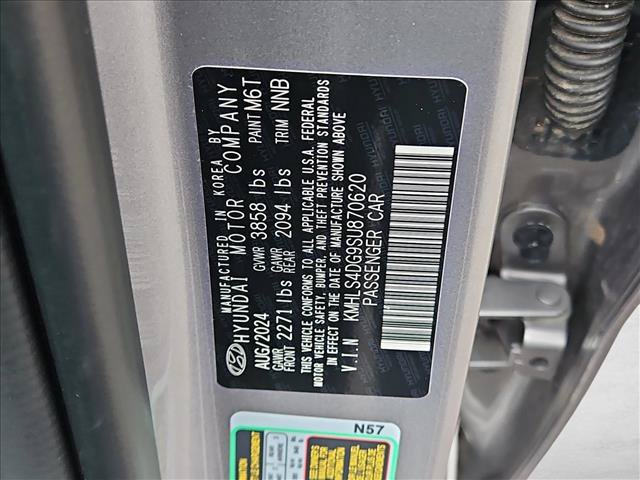 Used 2025 Hyundai Elantra SEL FWD image 25