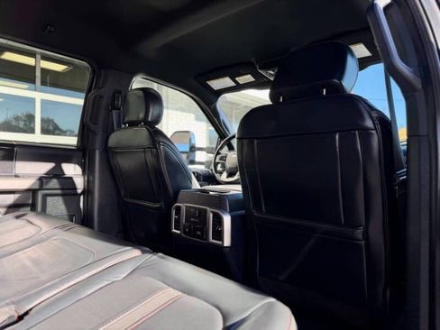 Used 2022 Ford F350 Platinum AWD/4WD image 37