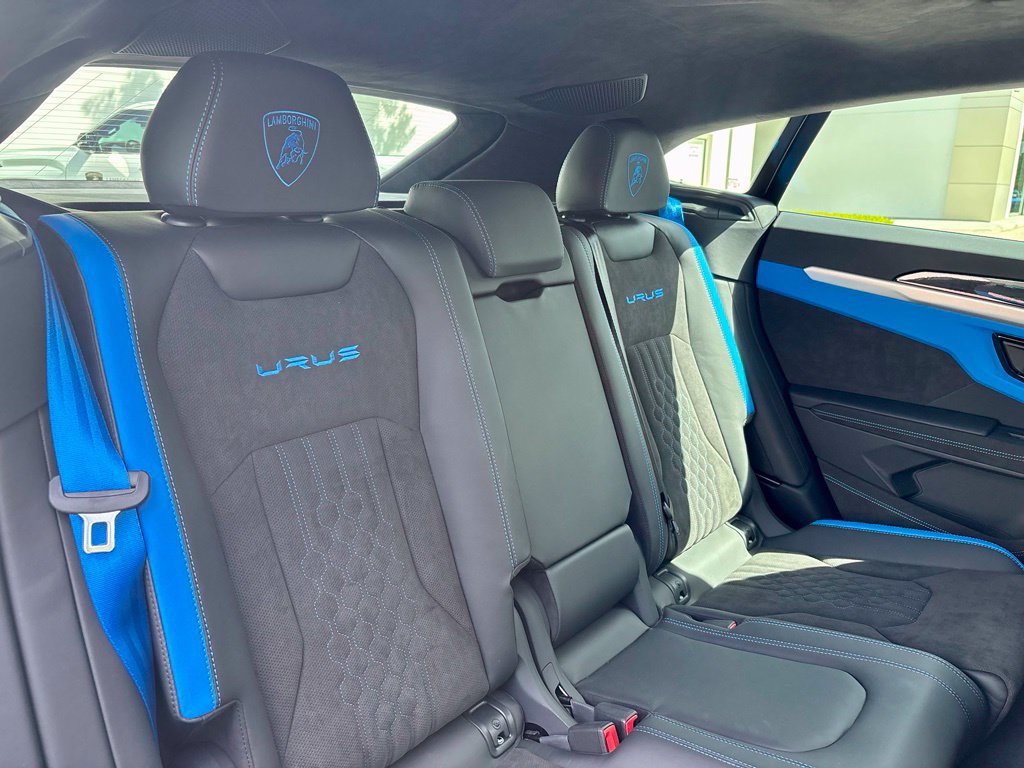 Used 2024 Lamborghini Urus S AWD/4WD image 29