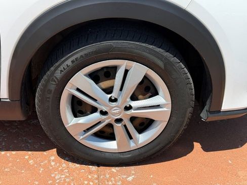Used 2022 Nissan Kicks S FWD image 8