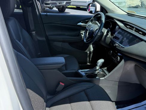 Used 2023 Buick Encore GX Essence w/ Experience Buick Package FWD image 9