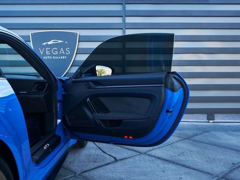 Used 2026 Porsche 911 GT3 w/ Weissach Package image 38