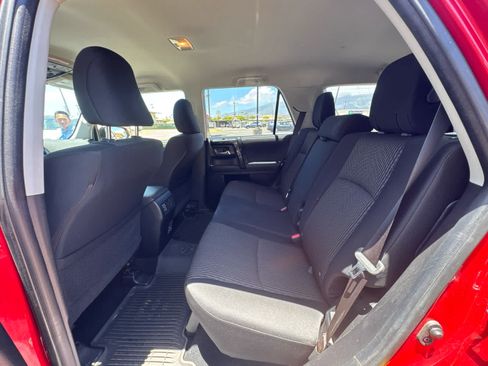 Used 2024 Toyota 4Runner TRD Off-Road AWD/4WD image 17