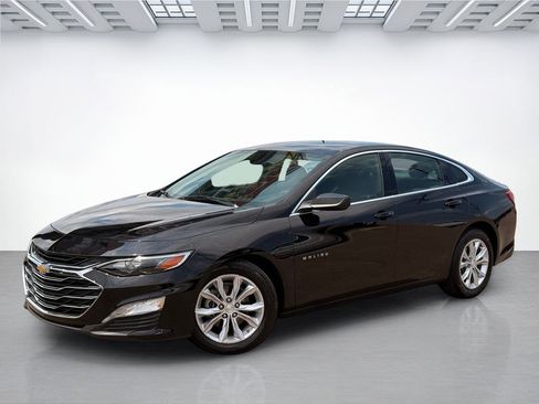 Used 2021 Chevrolet Malibu LT FWD image 2
