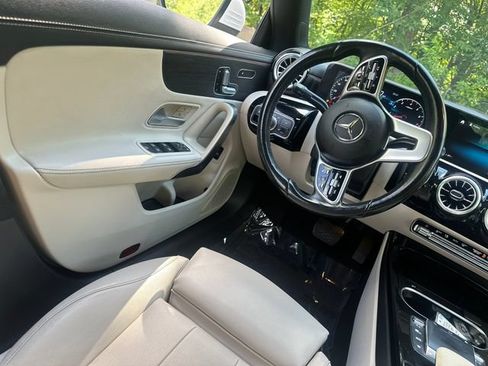 Used 2022 Mercedes-Benz CLA 250 4MATIC image 18