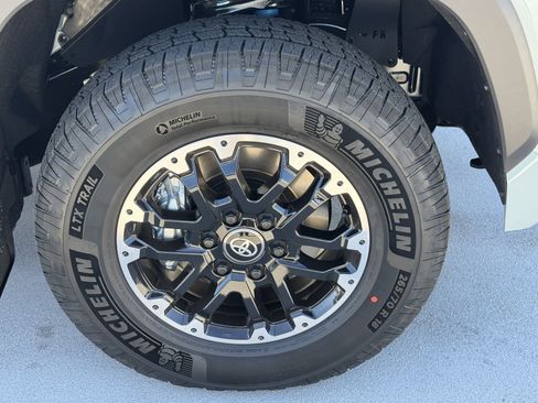 New 2026 Toyota Tundra SR5 image 15
