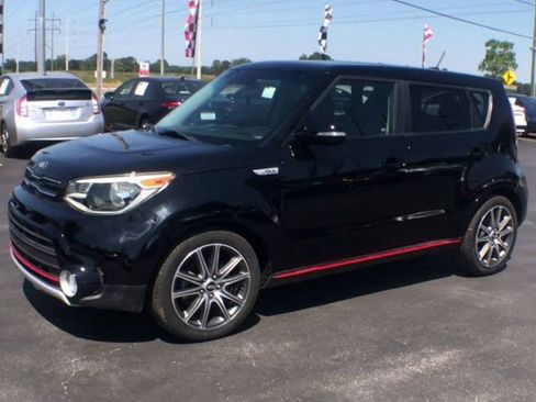 Used 2018 Kia Soul ! image 4