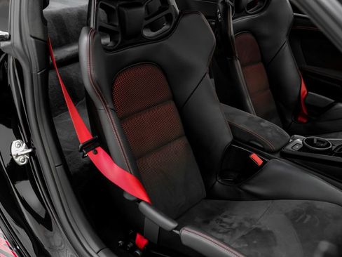 Used 2025 Porsche 911 GT3 RS w/ Weissach Package image 40