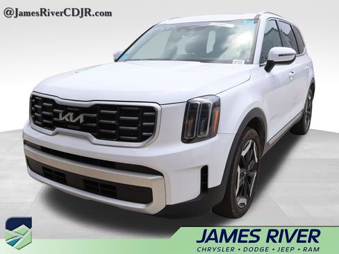 Used 2025 Kia Telluride S AWD/4WD image 2