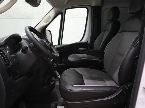 Used 2025 RAM ProMaster 2500 w/ Convenience Group FWD image 7