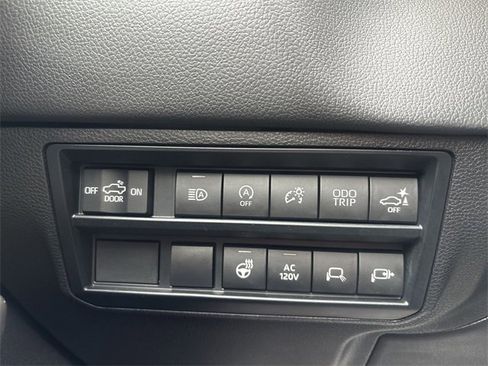 Used 2023 Toyota Tundra Limited image 18