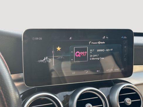 Used 2019 Mercedes-Benz C 300 Sedan image 12