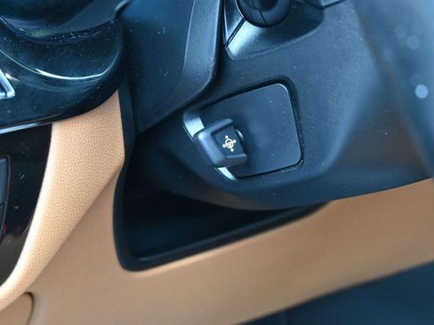 Used 2022 BMW 530i w/ Premium Package image 16