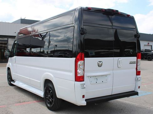 Used 2024 RAM ProMaster 3500 FWD image 4