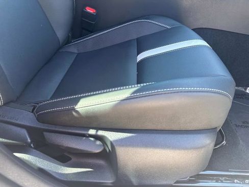 Used 2025 Toyota Camry SE image 17