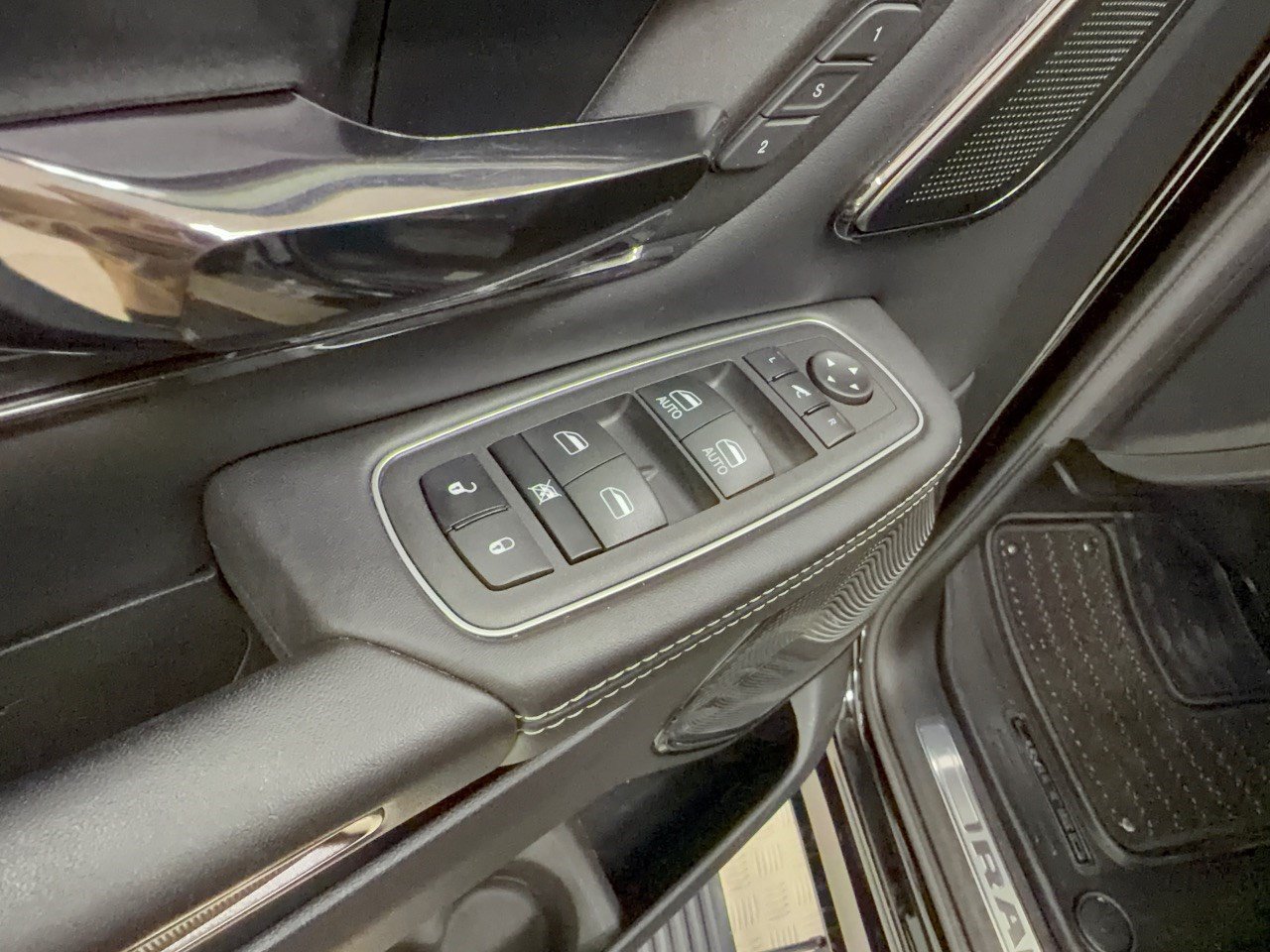 Used 2023 RAM 1500 Limited AWD/4WD image 15
