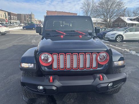 Used 2025 Jeep Gladiator Sport image 8