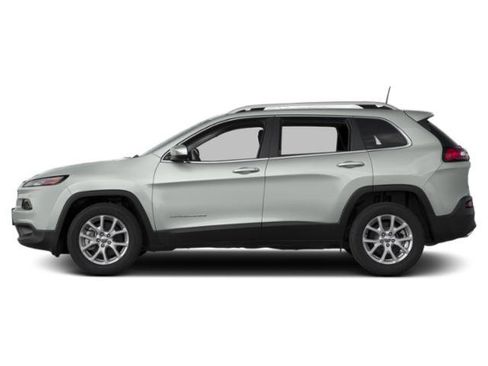 Used 2015 Jeep Cherokee Latitude w/ Comfort/Convenience Group AWD/4WD image 3