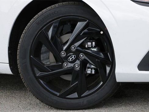 Certified 2026 Hyundai Elantra Sport image 2