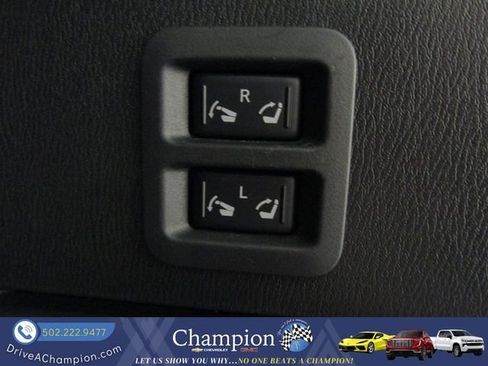 Used 2023 Nissan Armada Platinum w/ Captain's Chairs Package AWD/4WD image 17
