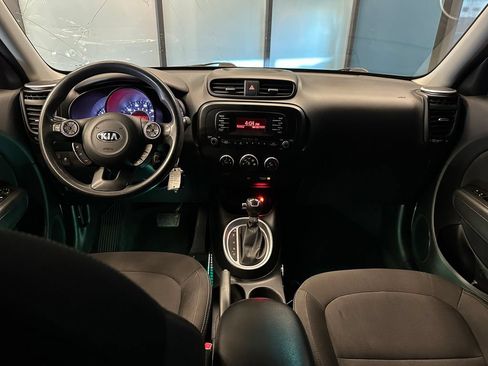 Used 2016 Kia Soul FWD image 9