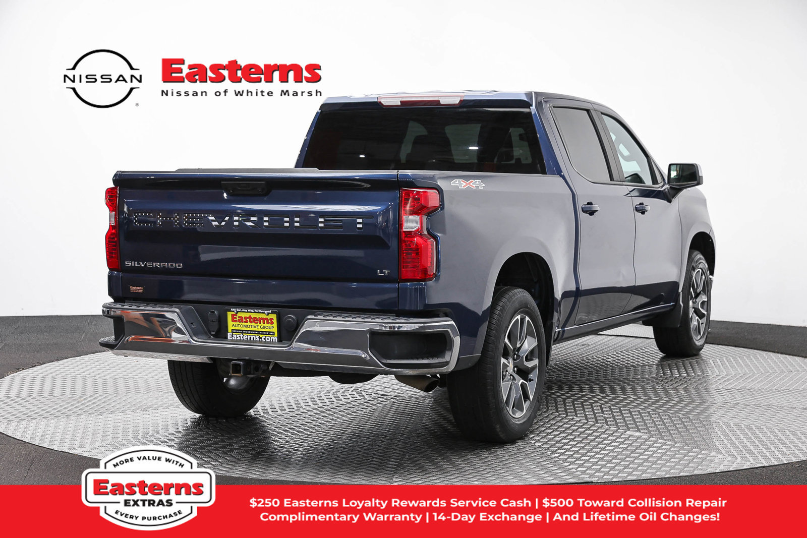 Used 2023 Chevrolet Silverado 1500 LT AWD/4WD image 7