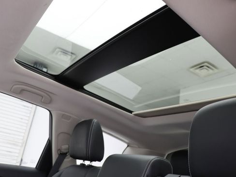 Used 2019 INFINITI QX60 Luxe w/ Sensory Package image 15