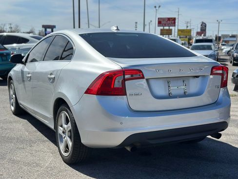 Used 2012 Volvo S60 T5 image 8