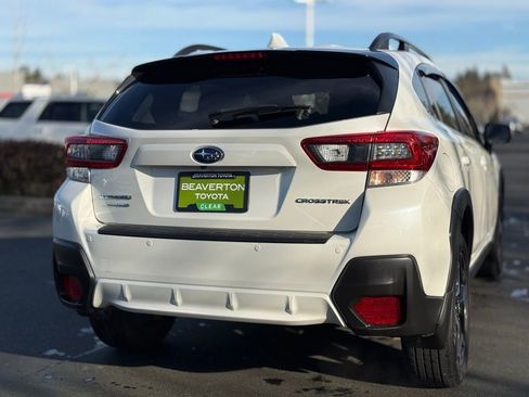 Used 2020 Subaru Crosstrek 2.0i Limited w/ Moonroof Package w/Navigation image 5