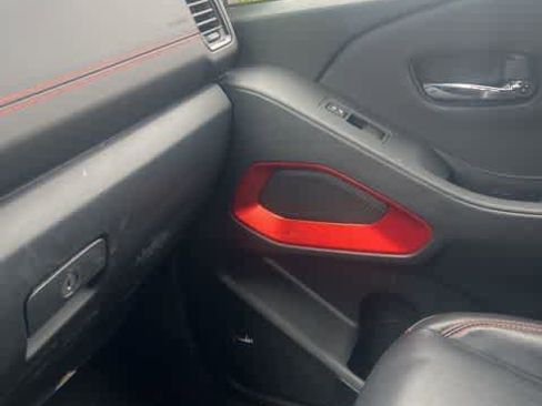 Used 2023 Nissan Frontier PRO-4X w/ Pro-4X Premium Package AWD/4WD image 6