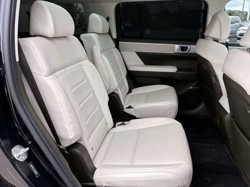 Used 2024 Hyundai Santa Fe Calligraphy AWD/4WD image 22