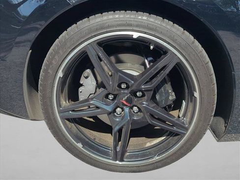 Used 2024 Chevrolet Corvette Stingray Coupe w/ 1LT RWD image 13