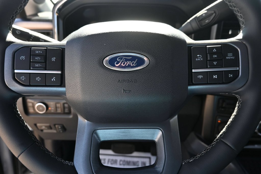 Used 2026 Ford F250 Lariat w/ Black Appearance Package AWD/4WD image 32