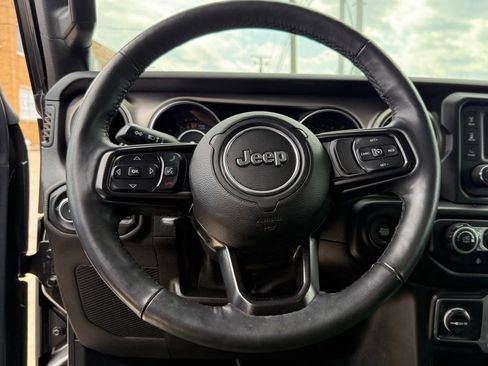 Used 2019 Jeep Wrangler Sport AWD/4WD image 27
