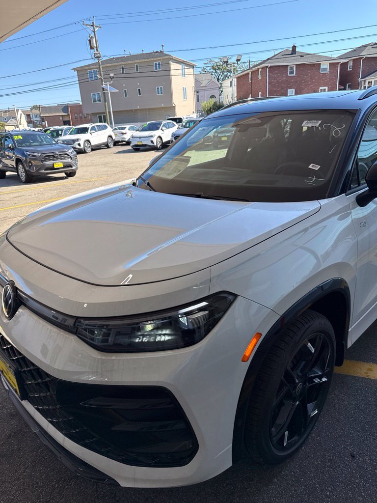 New 2026 Volkswagen Tiguan SE R-Line AWD/4WD image 27