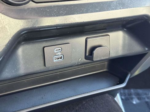 Used 2022 Ford F150 XLT AWD/4WD image 12