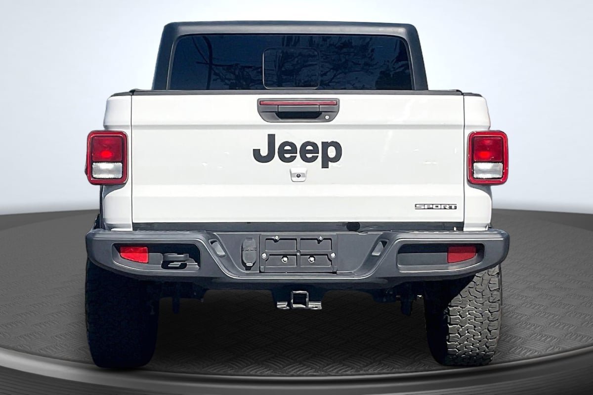 Used 2020 Jeep Gladiator Sport w/ Quick Order Package 24S AWD/4WD image 4