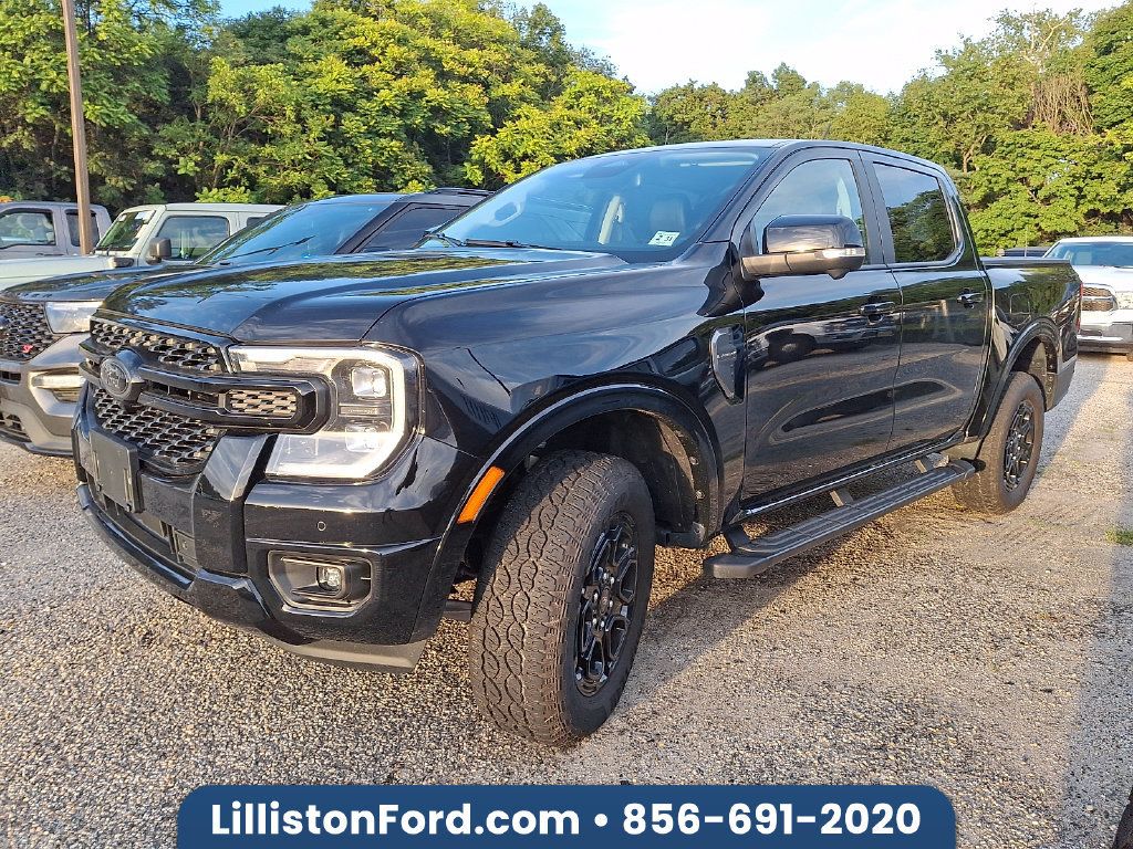 Used 2025 Ford Ranger Lariat w/ Black Appearance Package AWD/4WD image 1