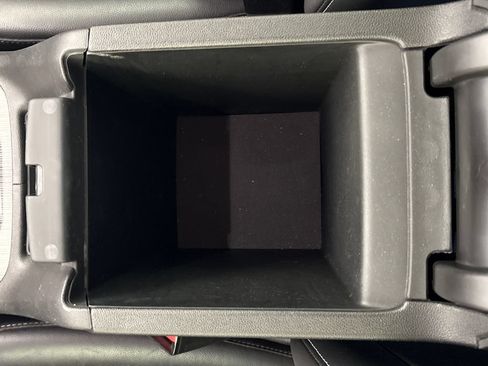 Used 2020 GMC Acadia SLT w/ Driver Alert Package II FWD image 29