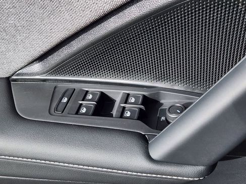 New 2026 Volkswagen Tiguan S image 4