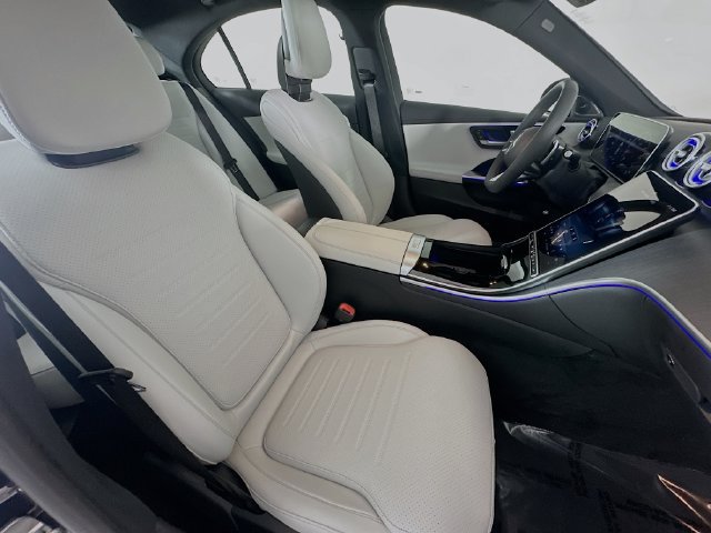 Certified 2026 Mercedes-Benz C 300 4MATIC Sedan image 28