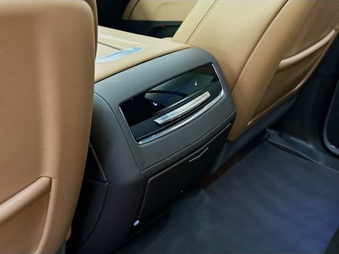 Used 2024 Cadillac Escalade Sport w/ Touring Package AWD/4WD image 27