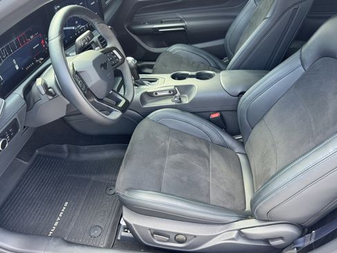 Used 2024 Ford Mustang Dark Horse RWD image 9