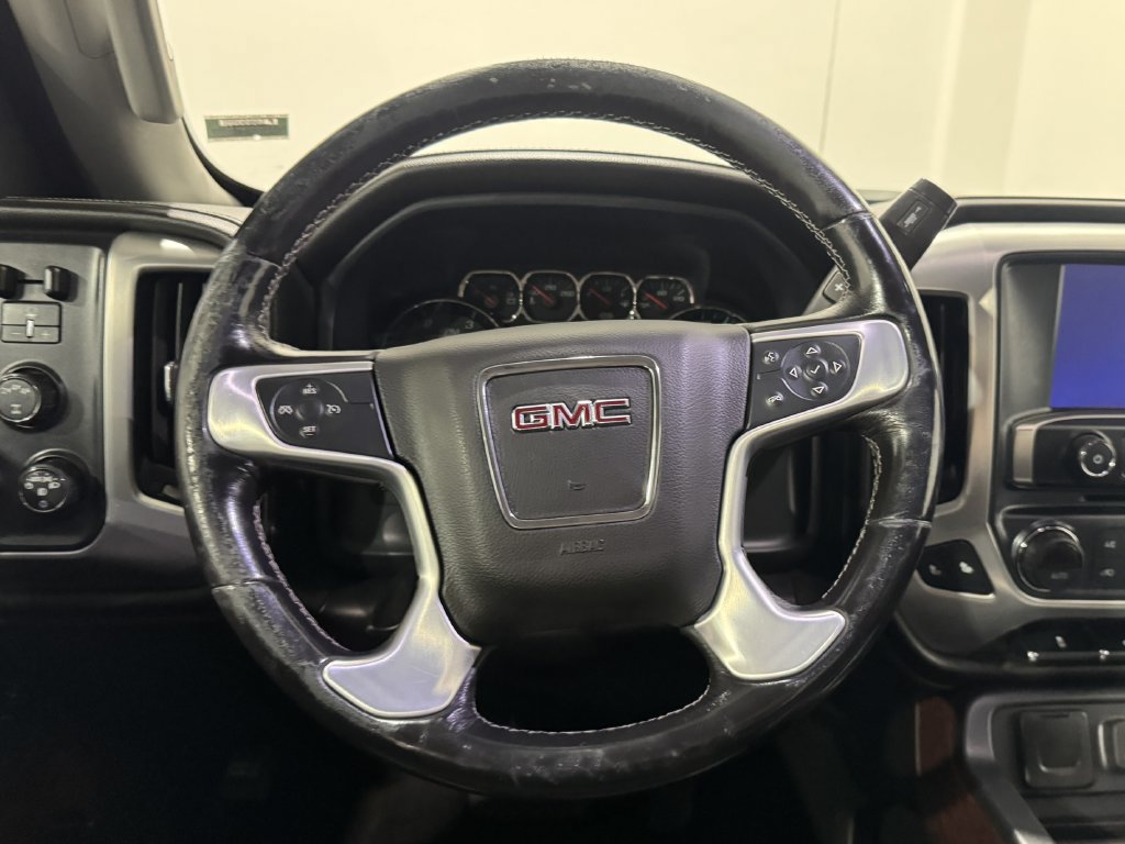 Used 2018 GMC Sierra 3500 SLE w/ SLE Preferred Package AWD/4WD image 4
